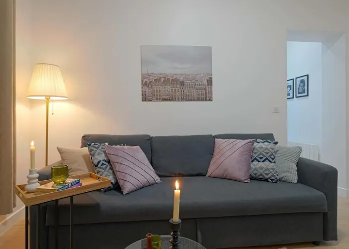 14e Cosy 2 Pieces Renove Parijs