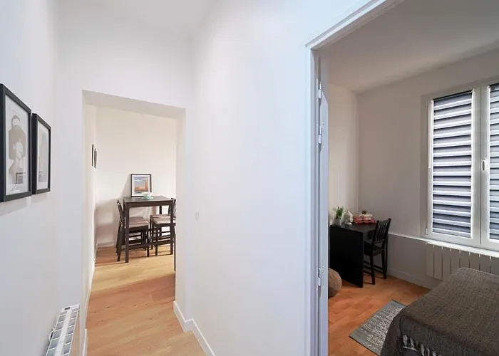 14e Cosy 2 Pieces Renove Appartement